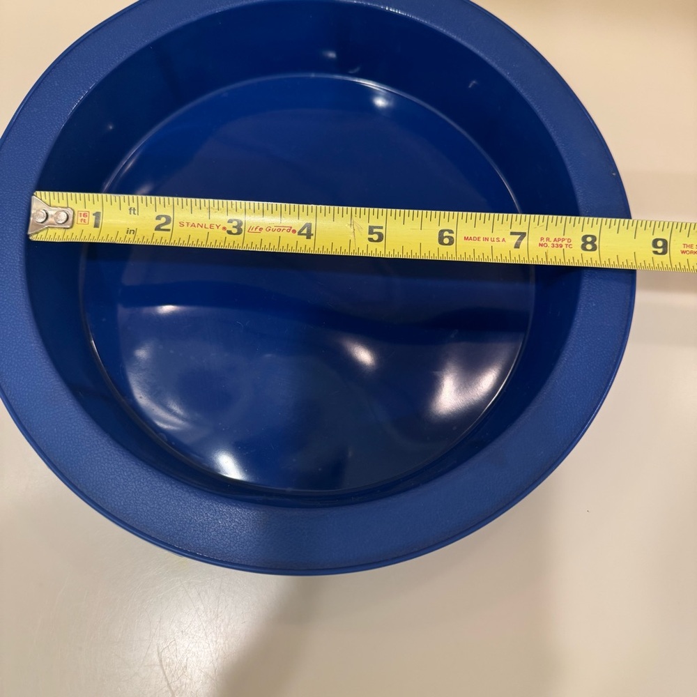 Smartware Silicone Set Of Two Round Blue Cake Pan - Picture 7 of 9